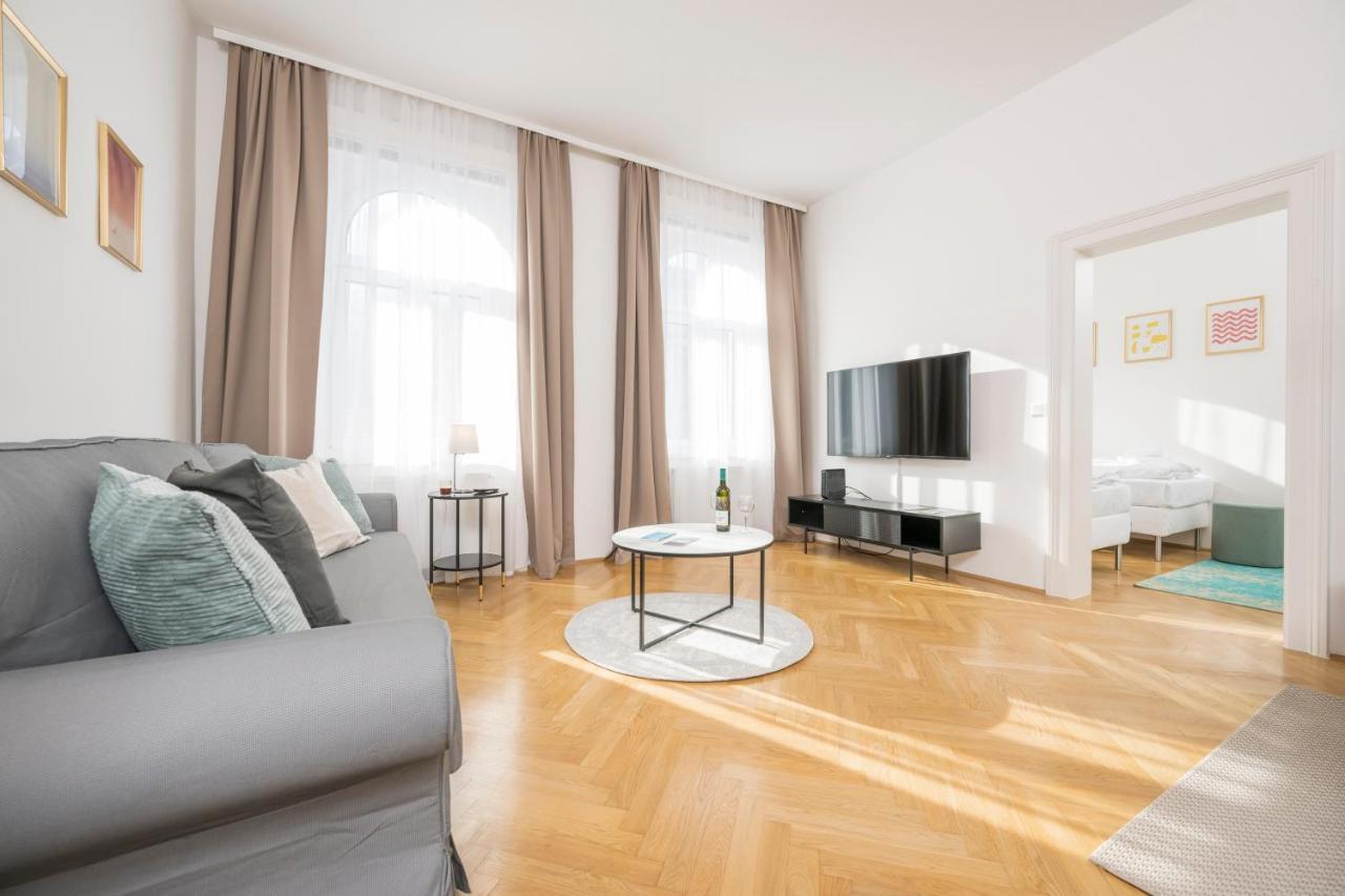 Luxury Suites Liechtenstein Відень Екстер'єр фото