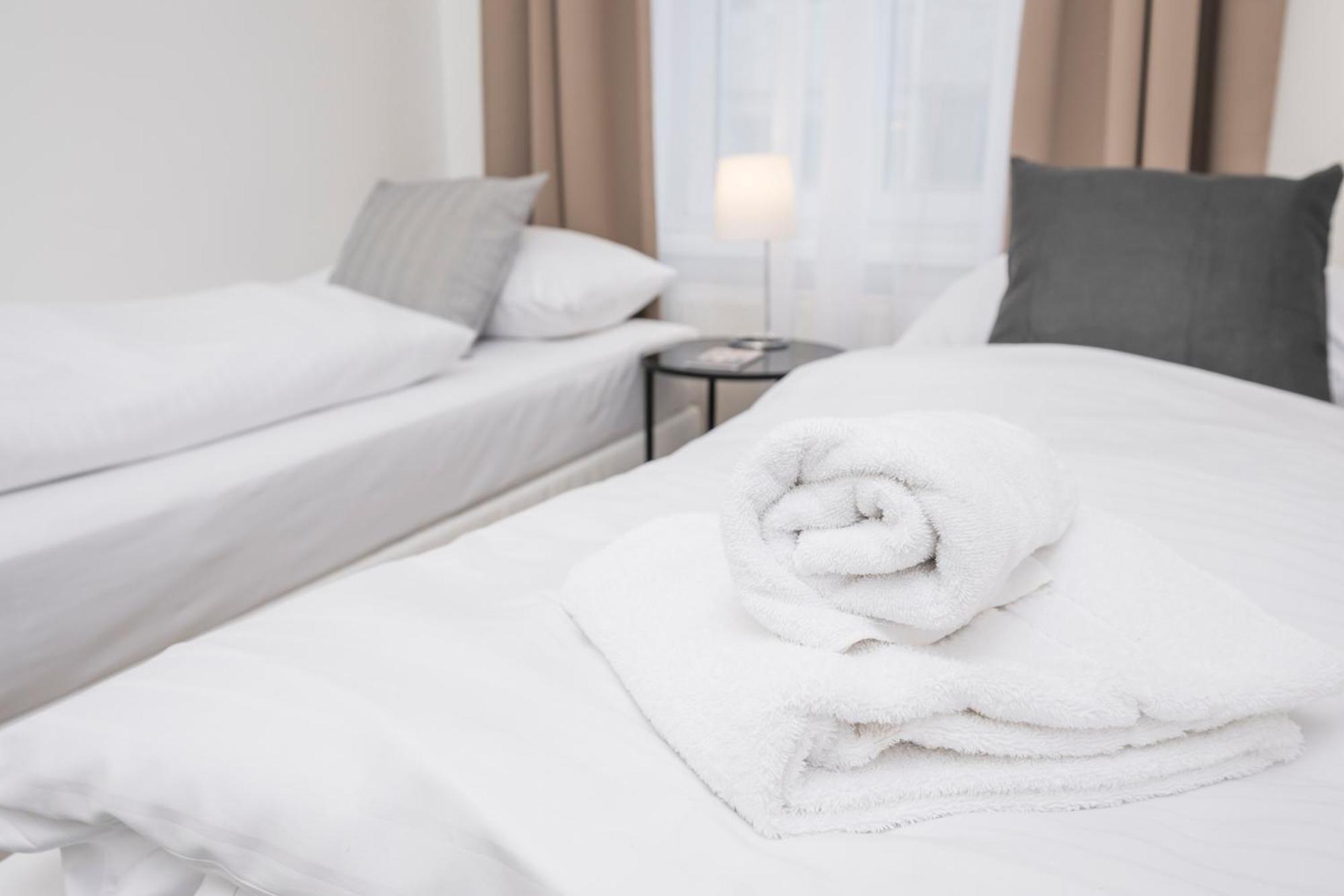 Luxury Suites Liechtenstein Відень Екстер'єр фото